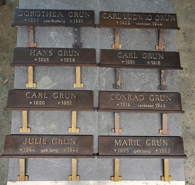 Gedenktafeln aus Bronze Gedenktafeln aus Bronze